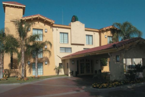 Гостиница La Quinta Inn by Wyndham Bakersfield South  Бейкерсфилд